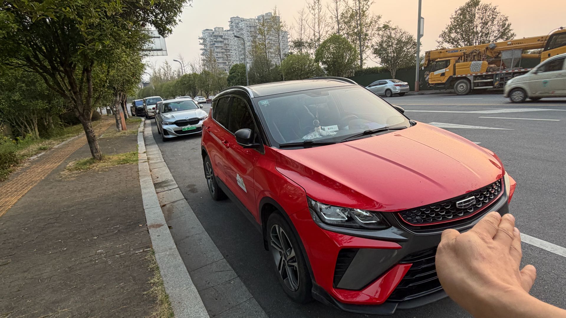 GEELY Coolray 2022 #3 GEELY Coolray 2022 изображение автомобиля #3