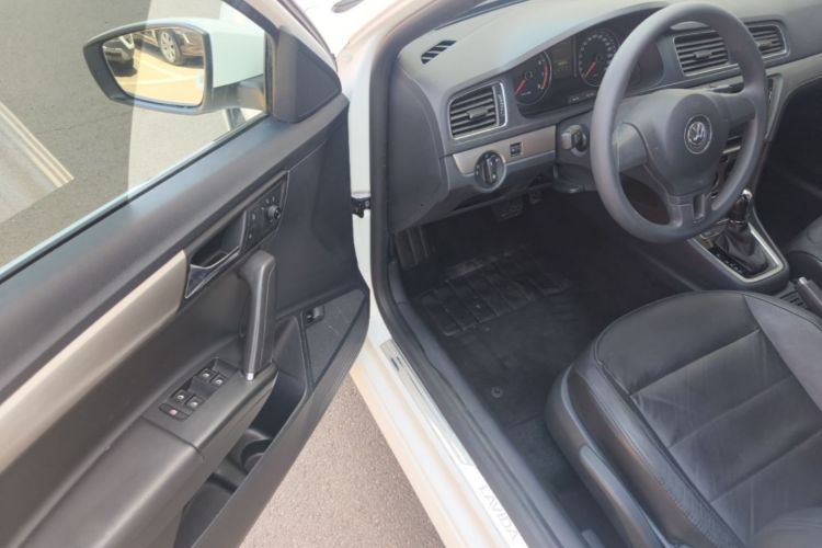 Volkswagen Lavida 2016 car image #16