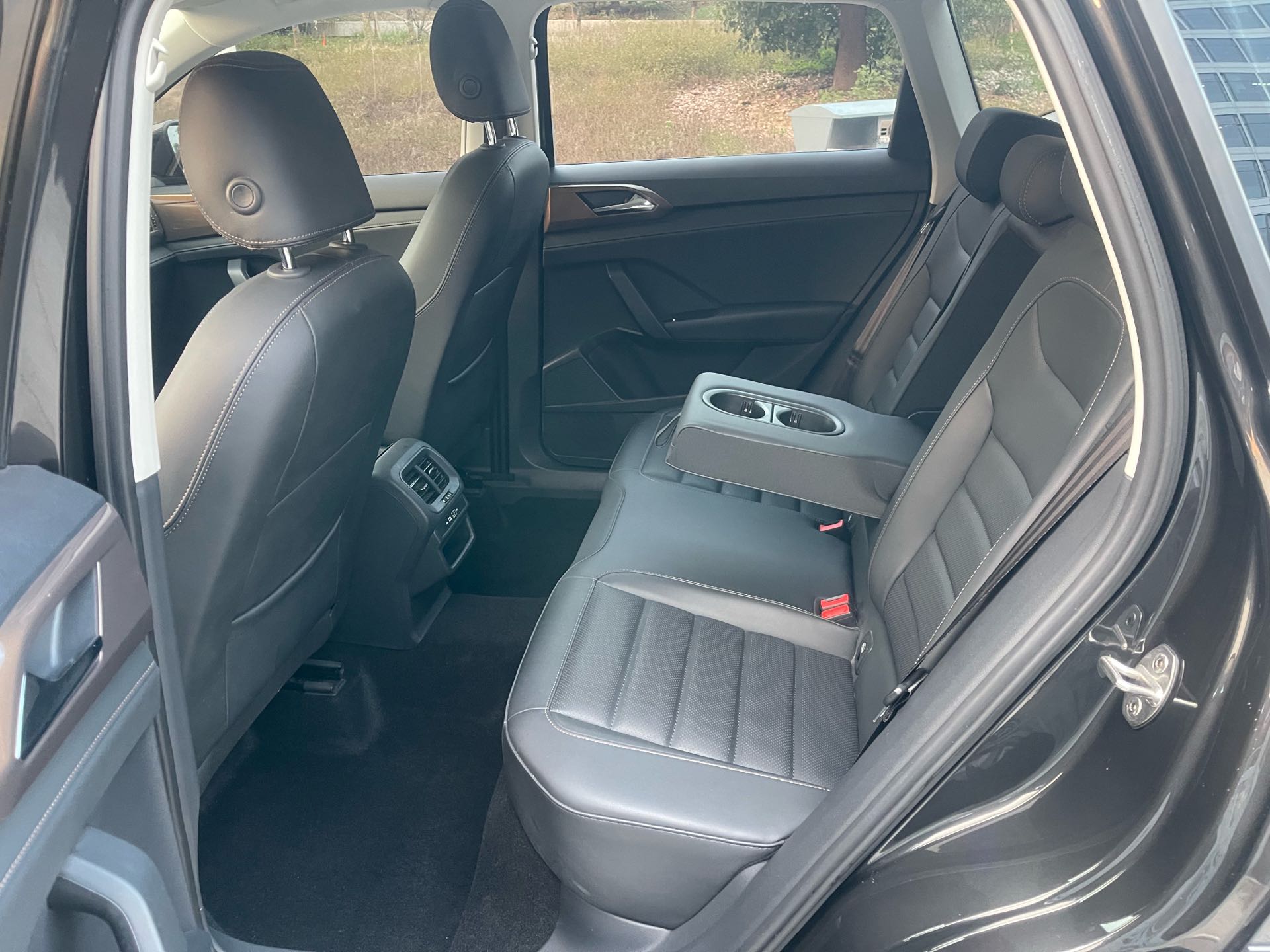 Volkswagen Tharu 2020 immagine di auto #8