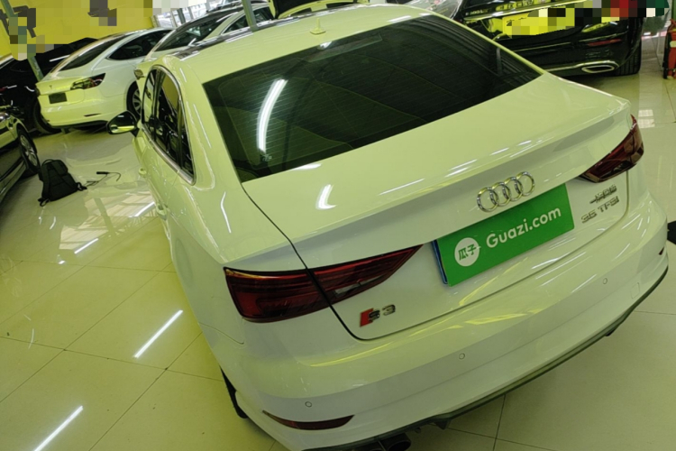 Audi A3 2018 car image #5