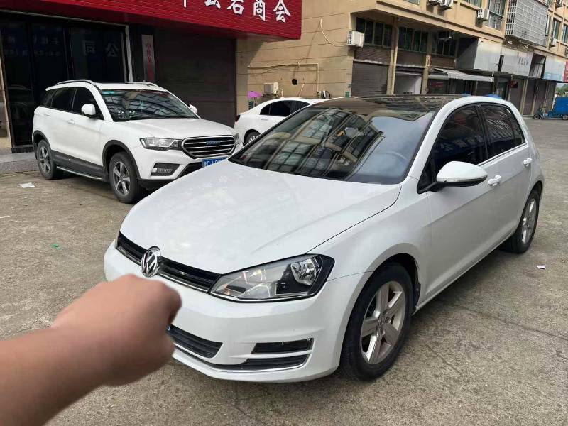 Volkswagen Golf 2016 car image 