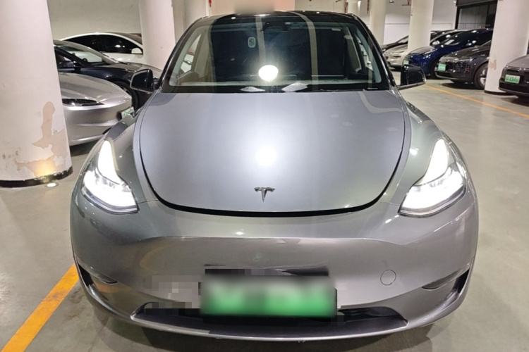 Tesla Model Y 2024 car image #3
