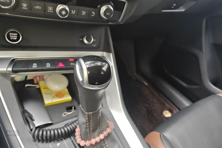 Audi Q3 2021 immagine di auto #16