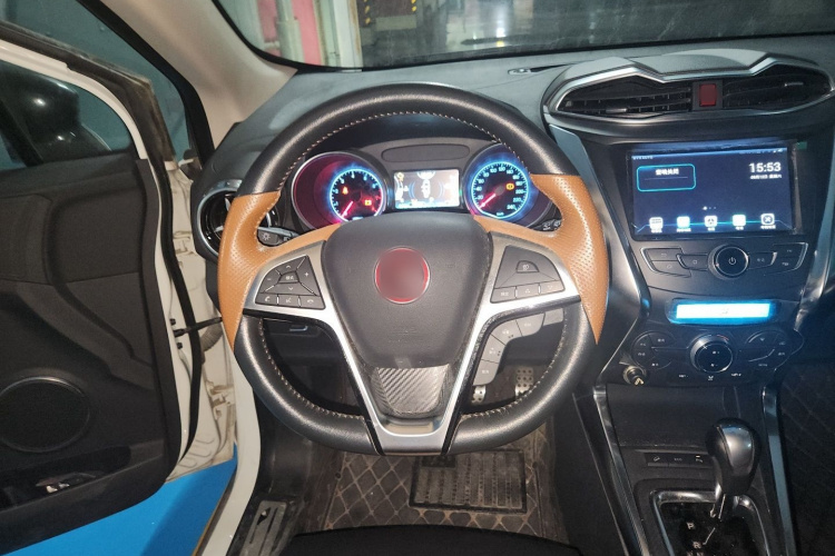 BYD Yuan 2016 #11 BYD Yuan 2016 car image #11