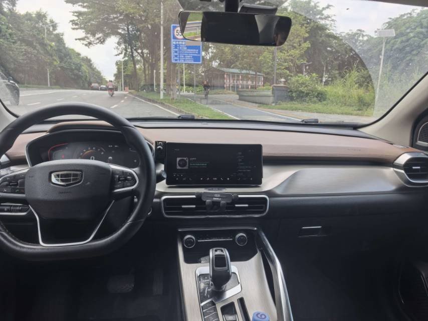 GEELY Coolray 2019 #6 GEELY Coolray 2019 car image #6