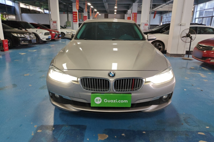 BMW 3 Series 2019 #3 BMW 3 Series 2019 car image #3