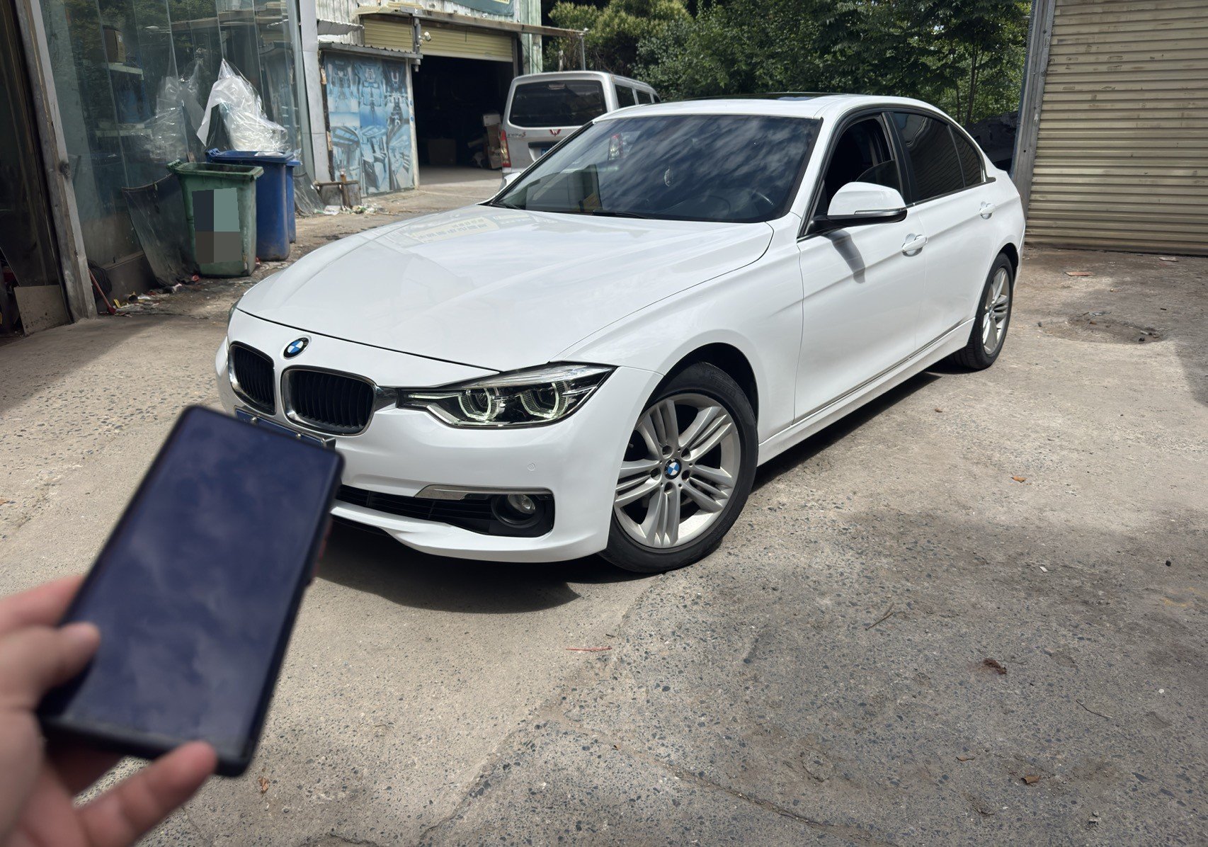 BMW 3 Series 2016 BMW 3 Series 2016 car image