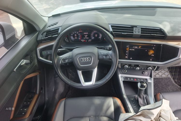 Audi Q3 2021 image de voiture #12