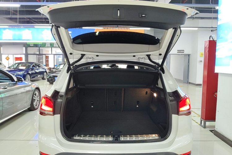 BMW X1 2019 #19 BMW X1 2019 car image #19
