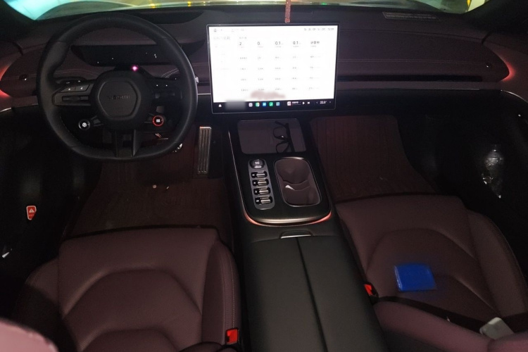 MI SU7 2025 car image #12