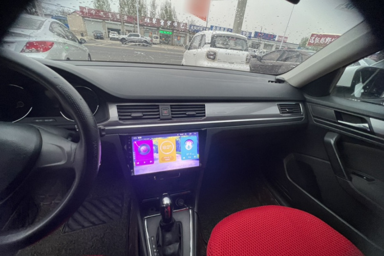 Volkswagen Bora 2016 car image #14