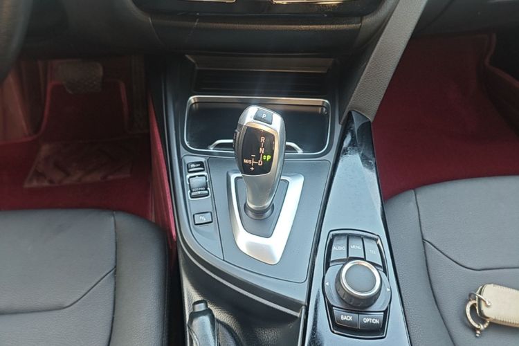 BMW 3 Series 2016 car image #14