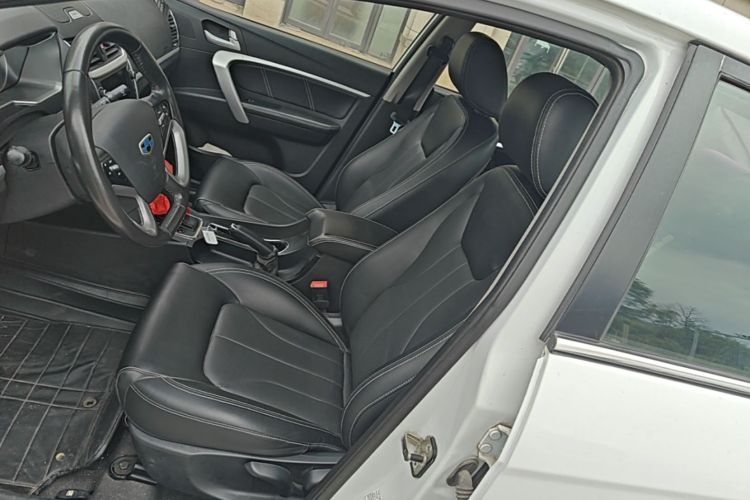 GEELY Emgrand 2016 car image #15
