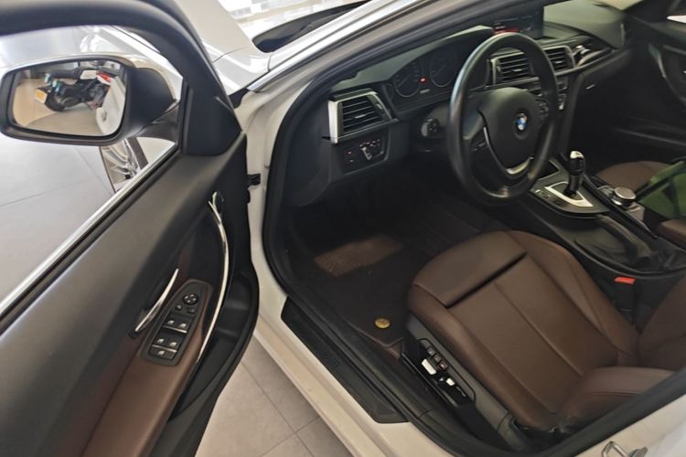 BMW 3 Series 2019 #16 BMW 3 Series 2019 immagine di auto #16