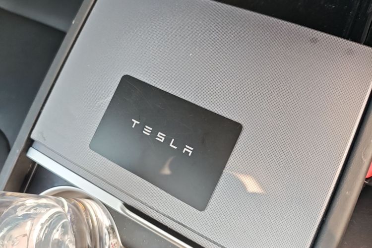 Tesla Model 3 2024 #9 Tesla Model 3 2024 car image #9