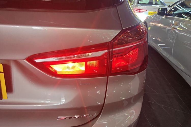BMW X1 2019 #8 BMW X1 2019 car image #8