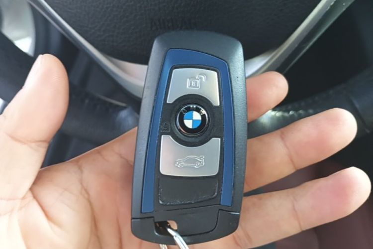 BMW 3 Series 2017 car image #9