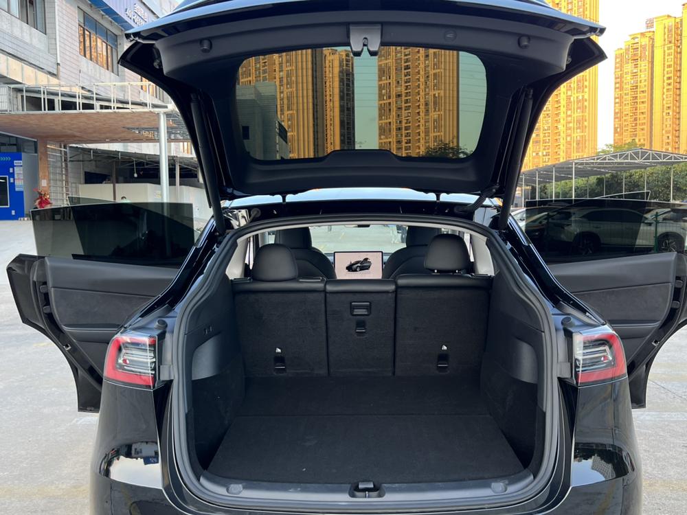 Tesla Model Y 2022 #24 Tesla Model Y 2022 car image #24