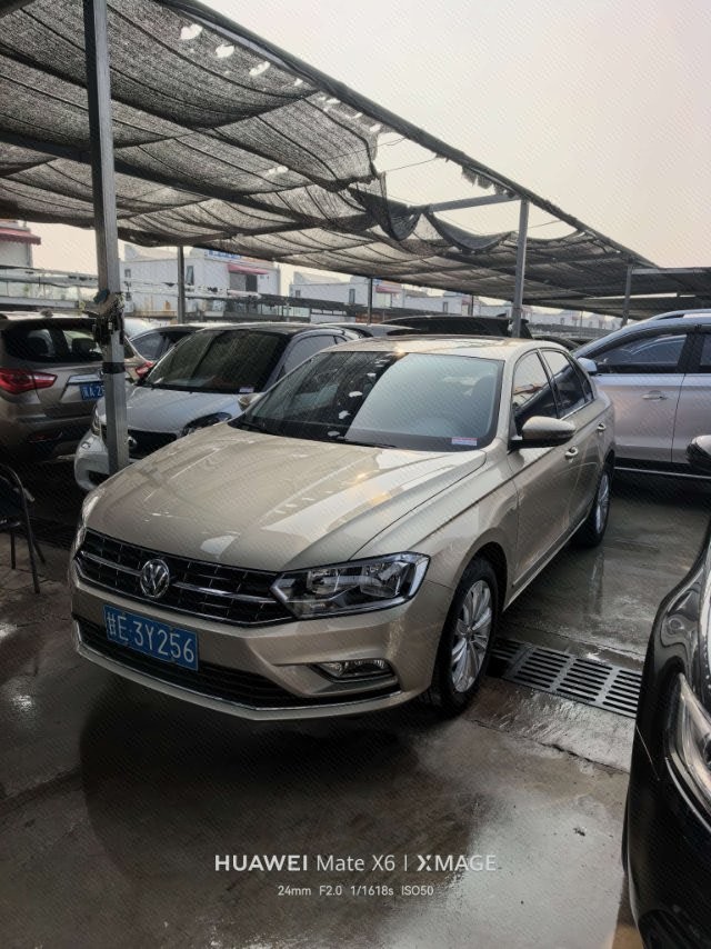 Volkswagen Bora 2017 image de voiture 
