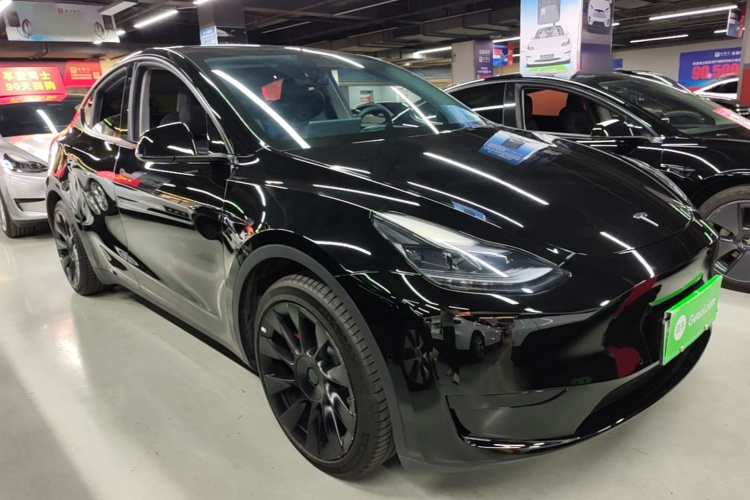 Tesla Model Y 2022 car image #4