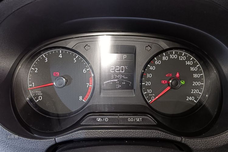 Volkswagen Polo 2017 car image #13