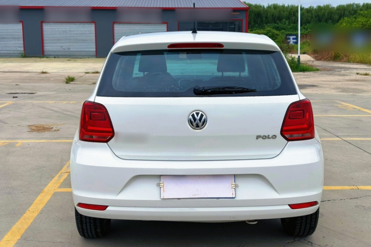 Volkswagen Polo 2016 car image #4