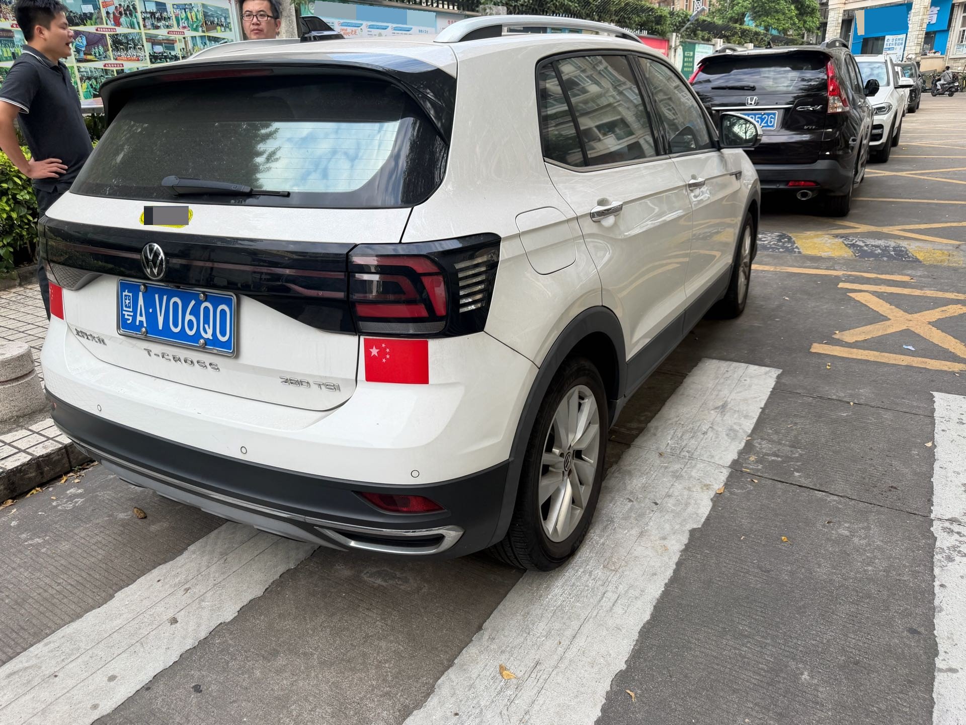 Volkswagen T-Cross 2021 #5 Volkswagen T-Cross 2021 صورة سيارة #5
