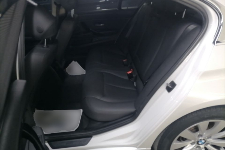 BMW 3 Series 2017 #17 BMW 3 Series 2017 car image #17