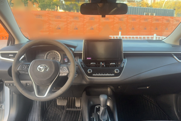 Toyota Corolla 2023 immagine di auto #15