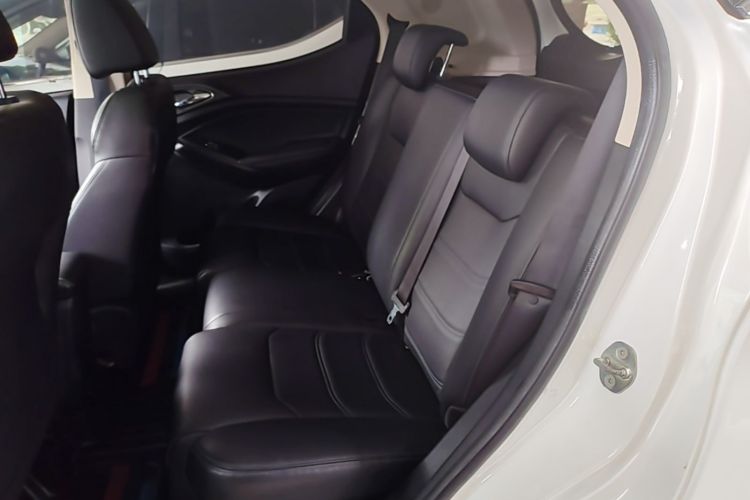 BYD Yuan New Energy 2019 #14 BYD Yuan New Energy 2019 car image #14