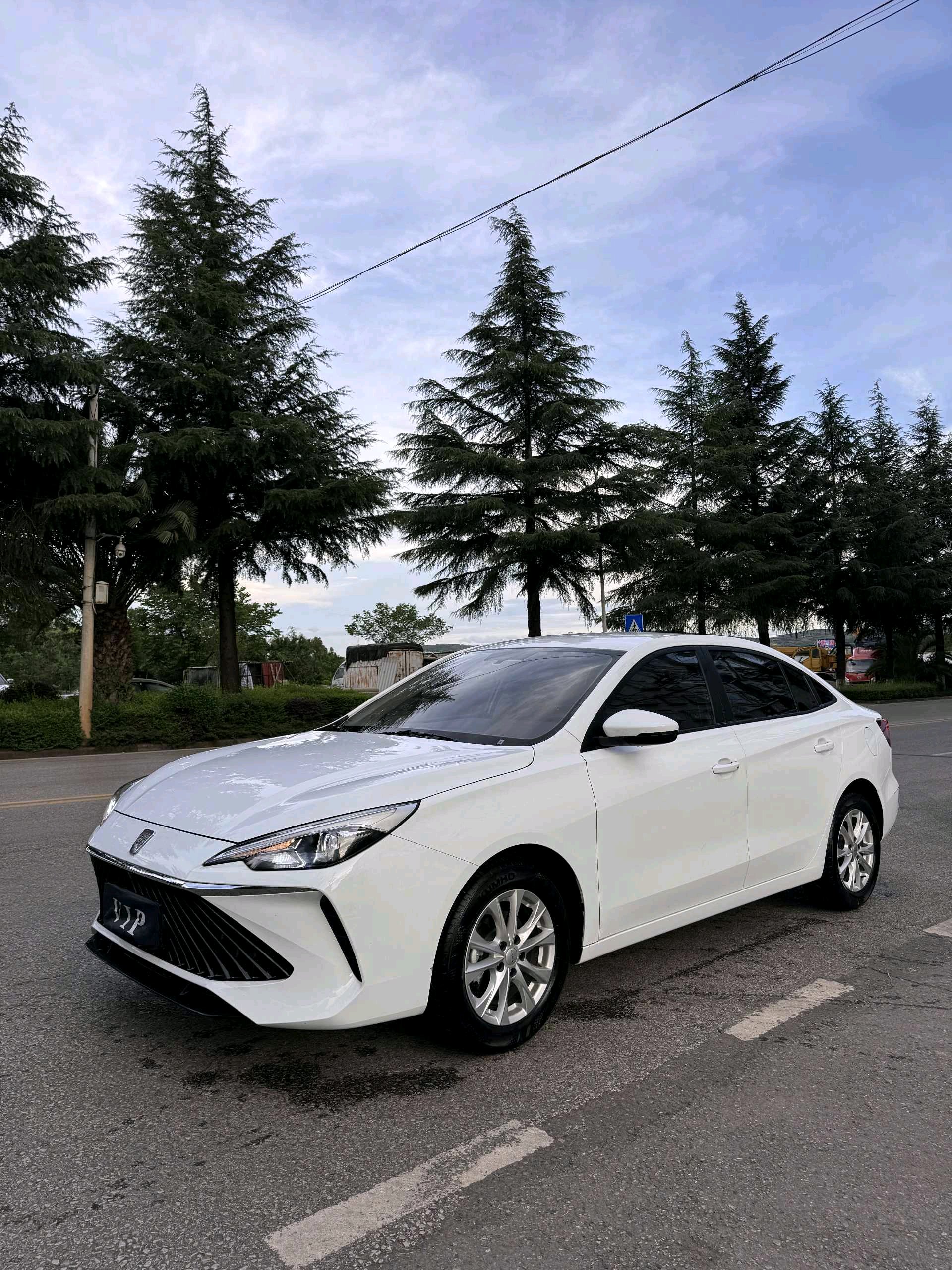 Roewe i5 2025 Roewe i5 2025 car image