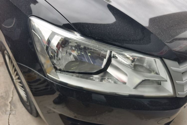 Volkswagen Santana 2015 car image #8
