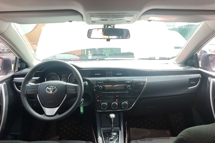 Toyota Corolla 2017 #10 Toyota Corolla 2017 car image #10