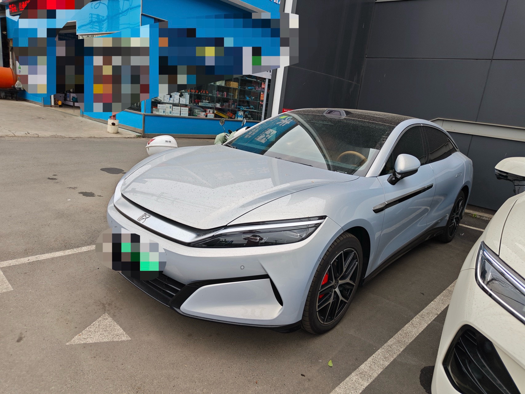 BYD HanL 2025 car image 