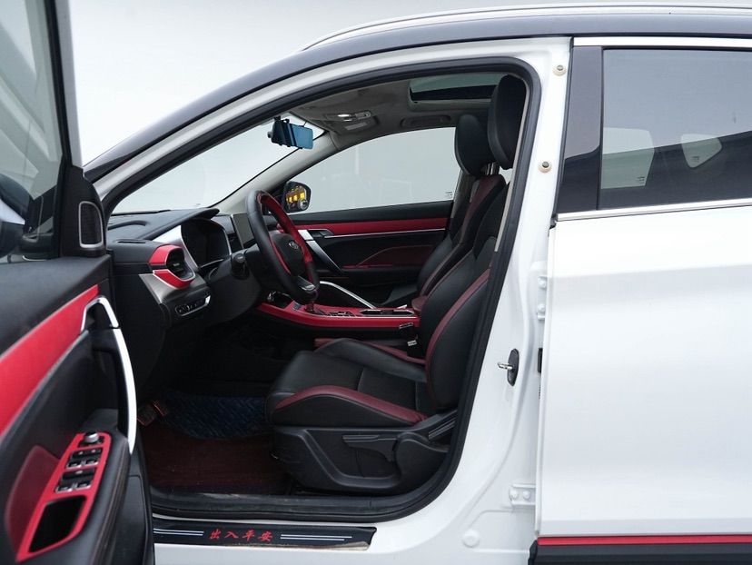GEELY Coolray 2022 car image #9