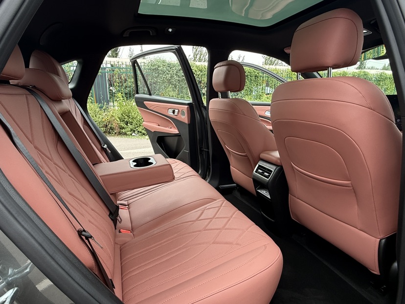 2026 #9 2026 immagine di auto #9