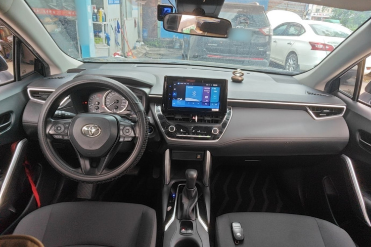Toyota Corolla Cross 2022 #10 Toyota Corolla Cross 2022 car image #10