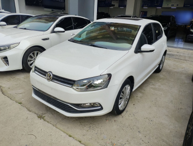 Volkswagen Polo 2017 car image 