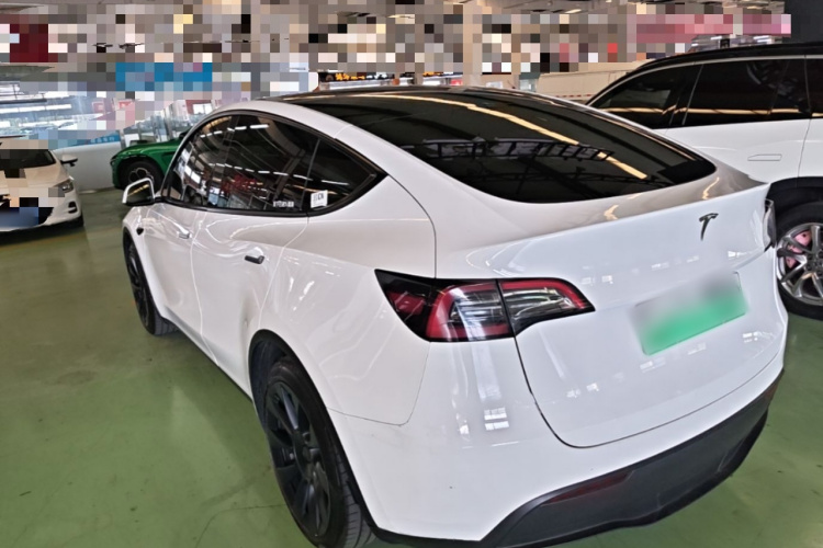 Tesla Model Y 2022 #7 Tesla Model Y 2022 car image #7
