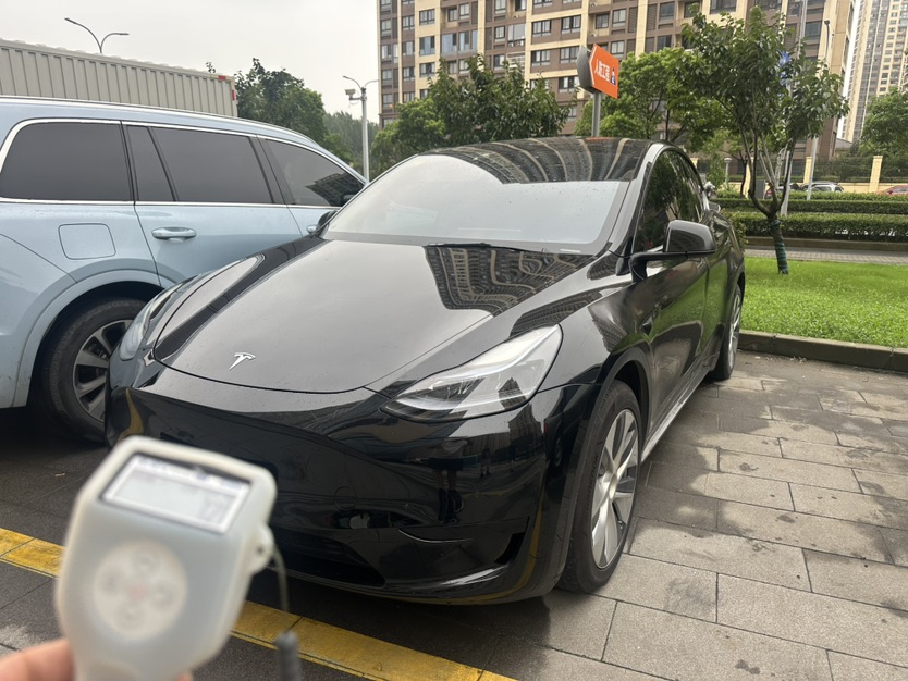 Tesla Model Y 2022 Tesla Model Y 2022 car image