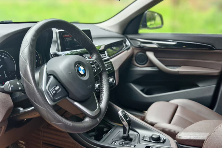 BMW X1 2020 car image #17