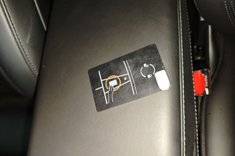 Tesla Model 3 2021 car image #14