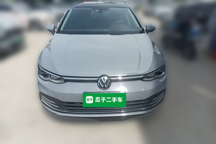 Volkswagen Golf 2022 car image #3
