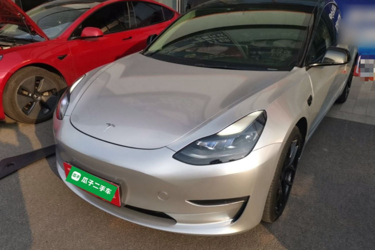 Tesla Model 3 2021 car image #2