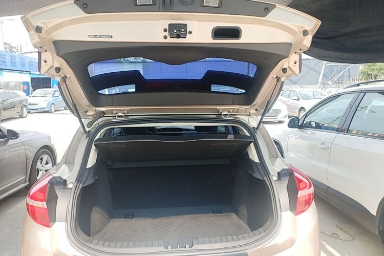 GEELY Emgrand GS 2019 #19 GEELY Emgrand GS 2019 car image #19