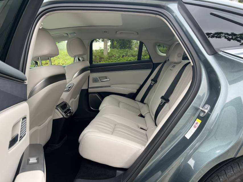 BYD HanL 2025 صورة سيارة #8