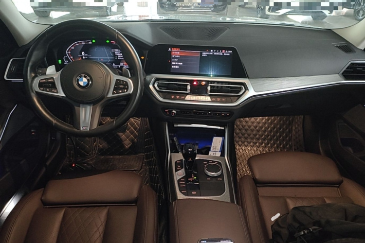 BMW 3 Series 2022 imagen de coche #10