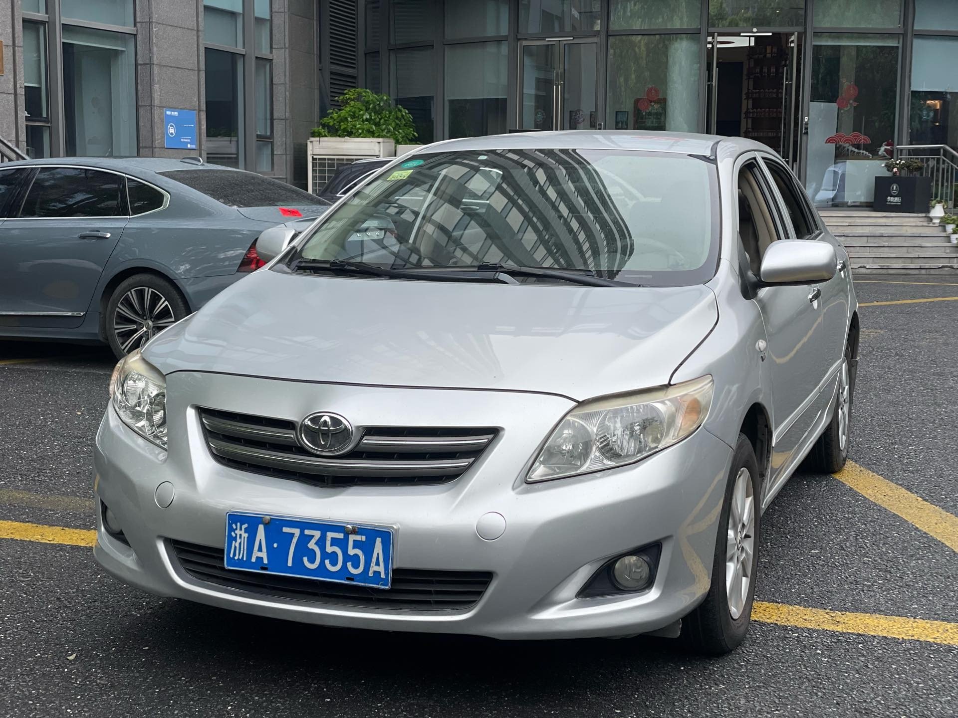 Toyota Corolla 2009 汽车图片 