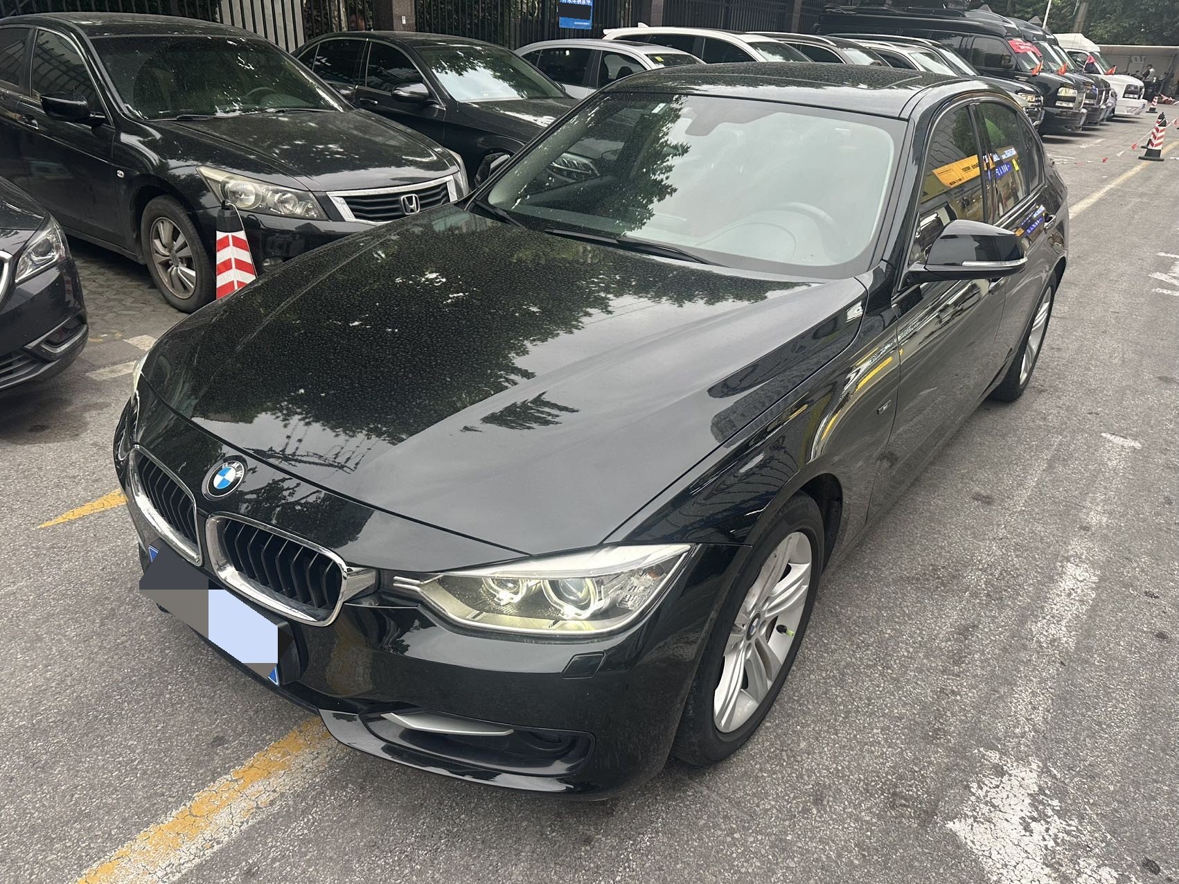 BMW 3 Series (Imported) 2013 car image 