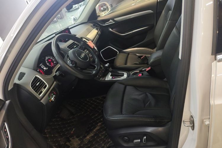Audi Q3 2019 #15 Audi Q3 2019 car image #15